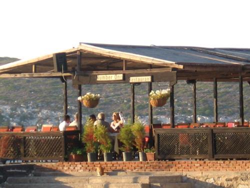 Number One Apart Hotel Karaburun  Exteriör bild