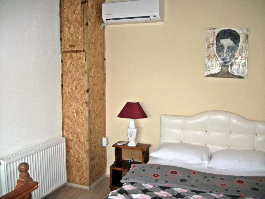 Number One Apart Hotel Karaburun  Rum bild